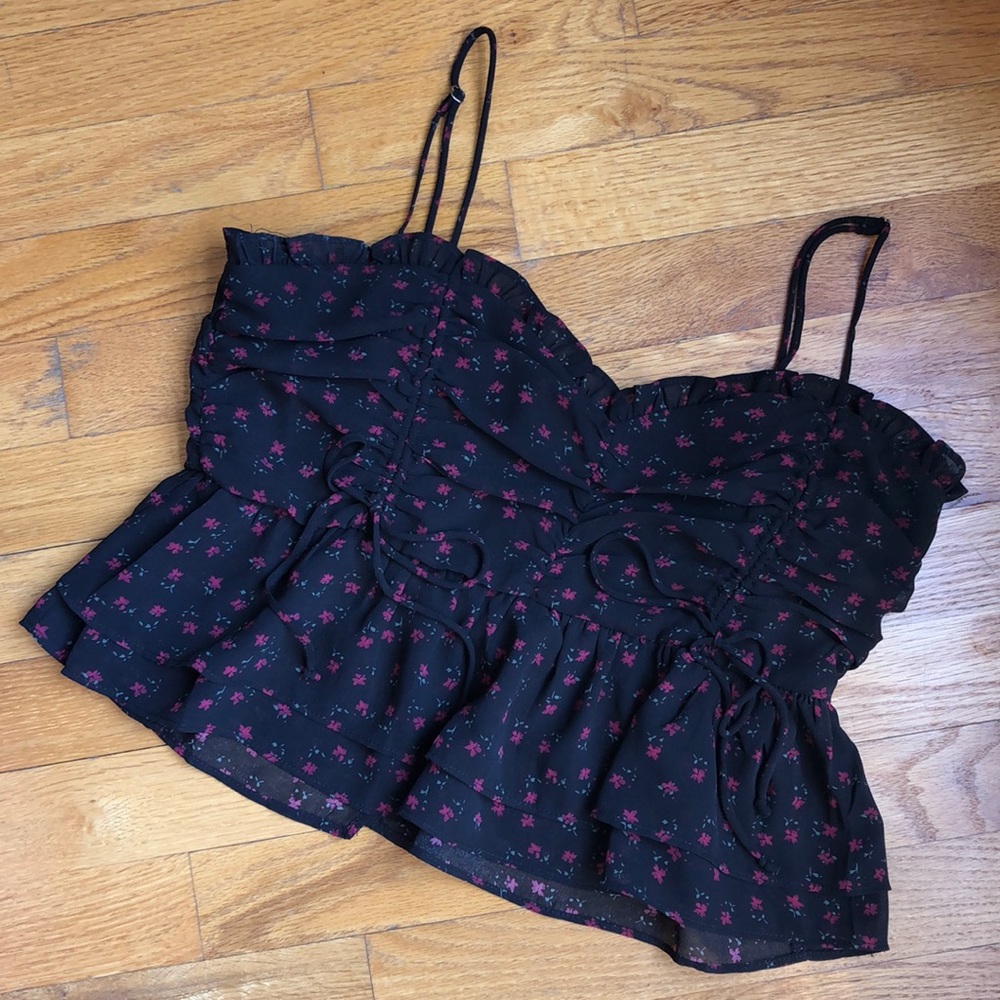 Black and floral cropped tank!